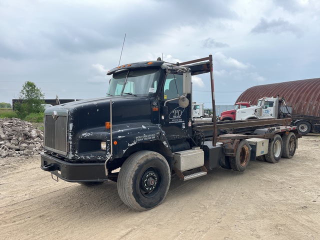 2006 International-REBUILT 8x4 Roll-Off Truck 2006 International-REBUILT 8x4 Roll-Off Truck