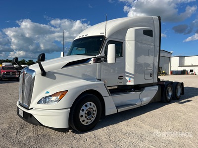 2023 Kenworth T680 6x4 Ciągnik siodłowy T/A z kabiną sypialną