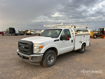 2014 Ford F-250 XL 4x2 Ciężarówka użytkowa