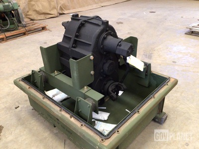 Oshkosh Defense 1301130-U Transfer Case w/Container