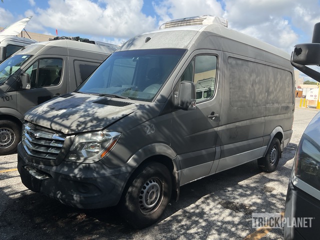 Freightliner F 2 Ca I 2015-2026