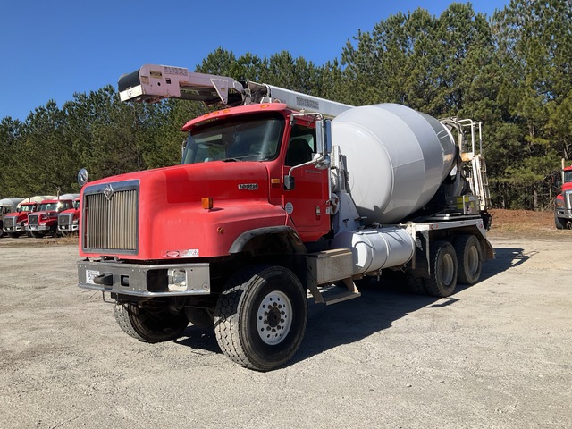2007 International 5600i 6x6 Mixer Truck w/ Theam 50 ft Conveyor