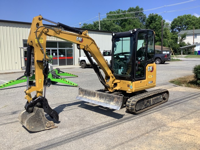 2022 Cat 303.5 CR Mini Excavator 2022 Cat 303.5 CR Mini Excavator