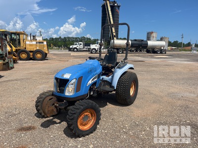 2004 New Holland TC33DA 4WD Tractor (Inoperable)