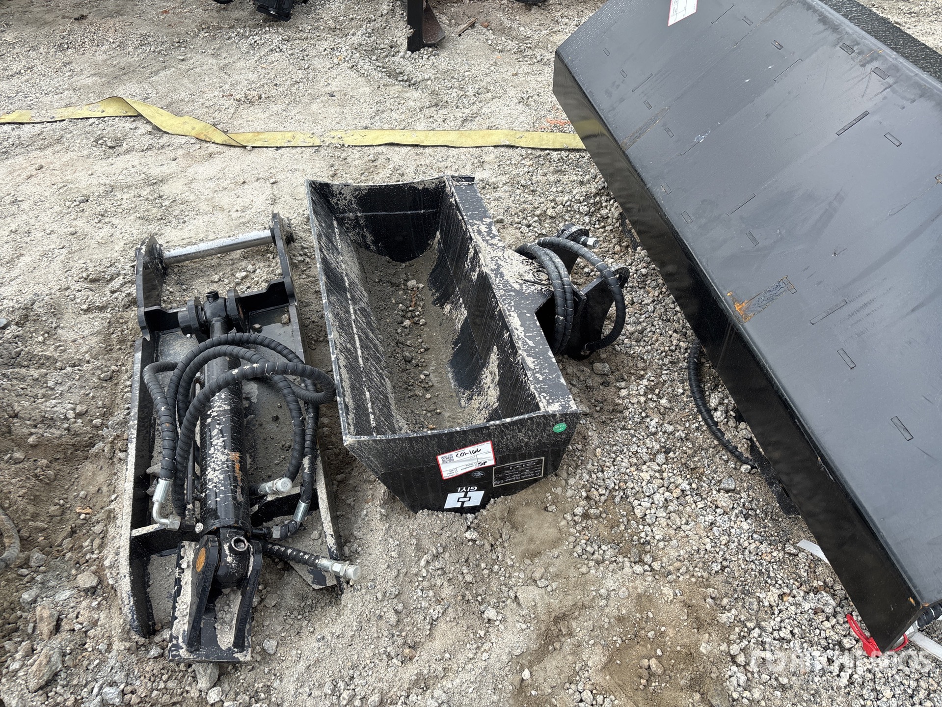 2025 GIYI GY-D3T Tilting Excavator Bucket (Unused)