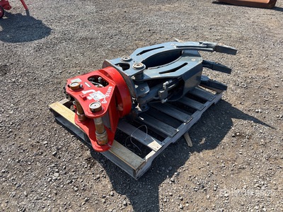 2025 LJ Q/C Rotating Excavator Grapple - Fits 6 to 8 Ton (Unused)