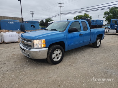 2013 Chevrolet Silverado 1500 4x4 Extended Cab Pickup