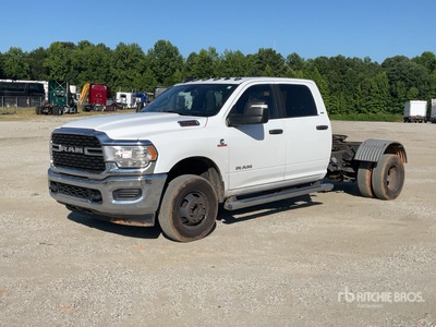 2023 Ram 3500 4x2 Crew Cab Cabine en chassis