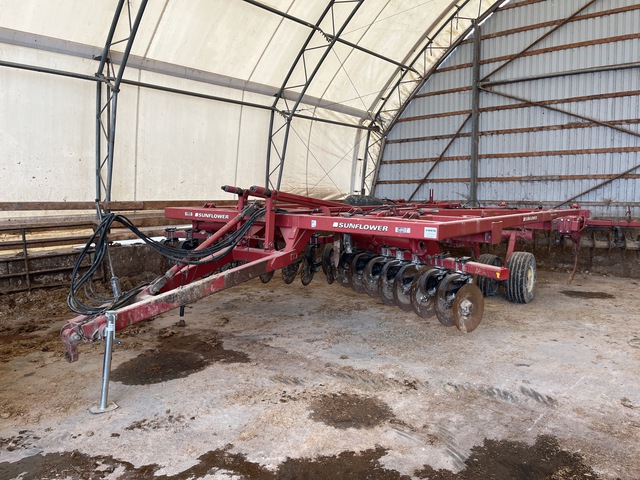 2007 Sunflower 4411 18 ft Tandem Disc Ripper