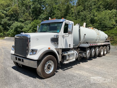 Masport on 2019 Freightliner 122SD 14x4 Day Cab Vacuum Tanker Truck