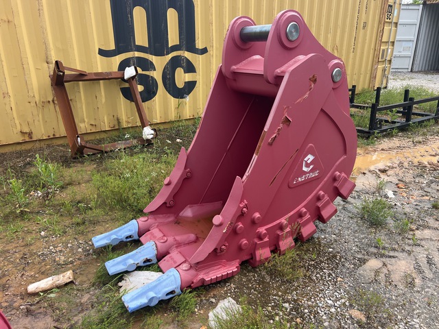 Enstruc 30 in Digging Excavator Bucket - Fits Cat 330D-336F