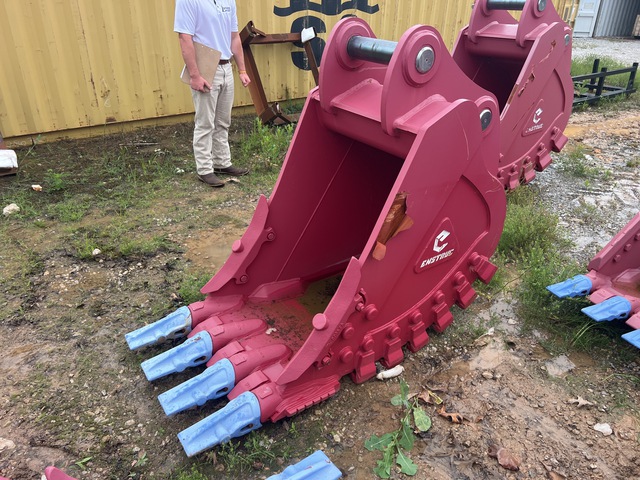 Enstruc 30 in Excavator Bucket - Fits Cat 324E - 330F