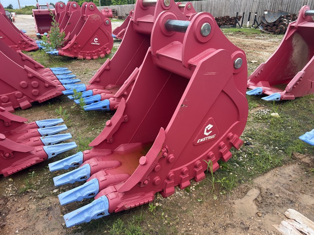 Enstruc 30 in Excavator Bucket - Fits John Deere 230-300