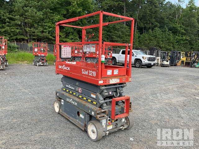 ELEVADOR TIJERA 2019 SKYJACK SJIII3219