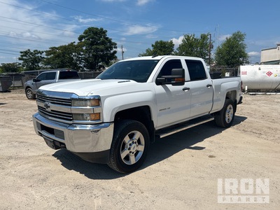 2015 Chevrolet Silverado 2500 WT 4x4 Crew Cab Pickup