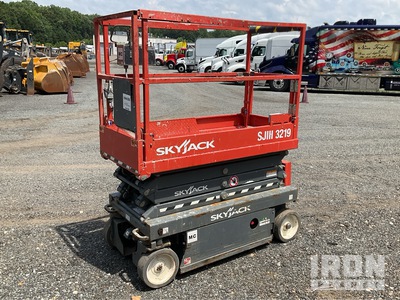 2019 Skyjack 3219 Electric Scissor Lift
