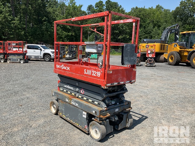ELEVADOR TIJERA 2018 SKYJACK SJIII3219