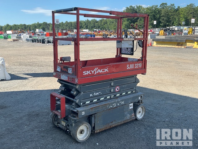 ELEVADOR TIJERA 2018 SKYJACK SJIII3219
