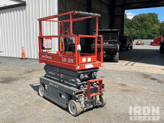 ELEVADOR TIJERA 2018 SKYJACK SJIII3219