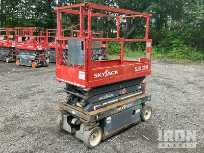 2018 Skyjack SJIII-3219 Electric Scissor Lift