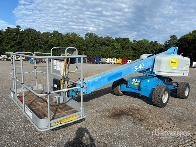 2014 Genie S-40 4WD Diesel Telescopic Boom Lift