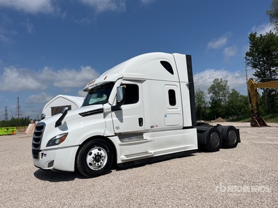 2023 Freightliner Cascadia 126 6x4 Sleeper Truck Tractor
