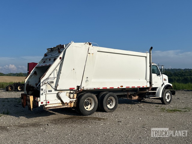WASTE COLLECTION TRUCK 2006 STERLING