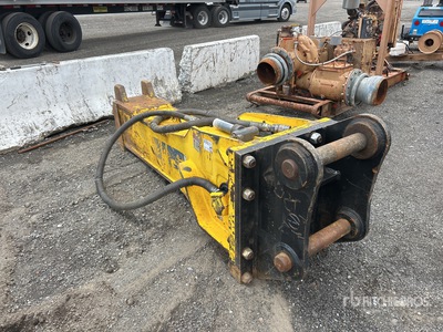 Epiroc HB3600 132 in Hydraulic Breaker