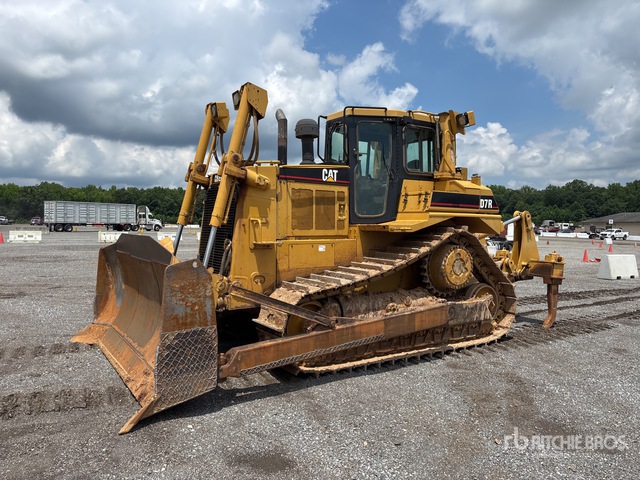 2006 Cat D7R XR Series II Crawler Dozer | Ritchie Bros. Auctioneers