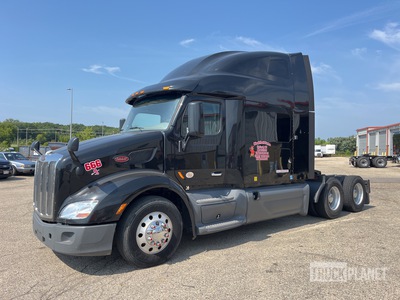 2019 Peterbilt 579 6x4 T/A Sleeper Truck Tractor