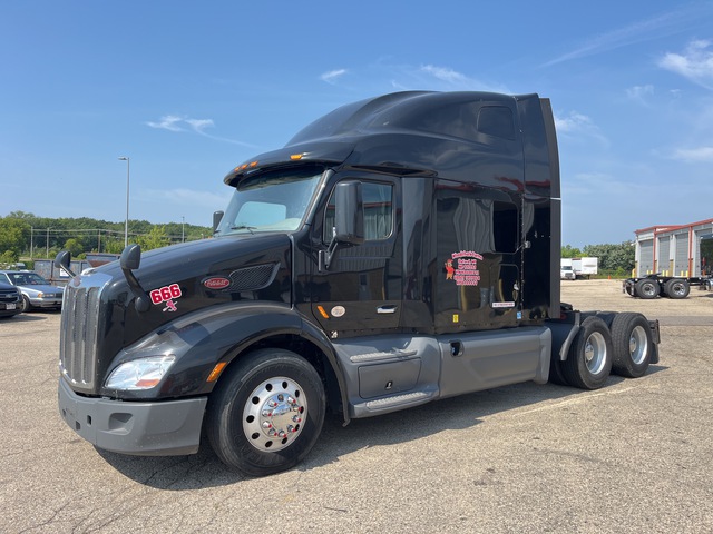 2019 Peterbilt 579 6x4 T/A Sleeper Truck Tractor