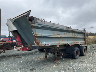 1999 Midland XL2000 24 ft T/A Hinterkipper