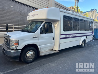 2022 Ford E450 4x2 23-Seat Mini 30 Passenger Shuttle Bus