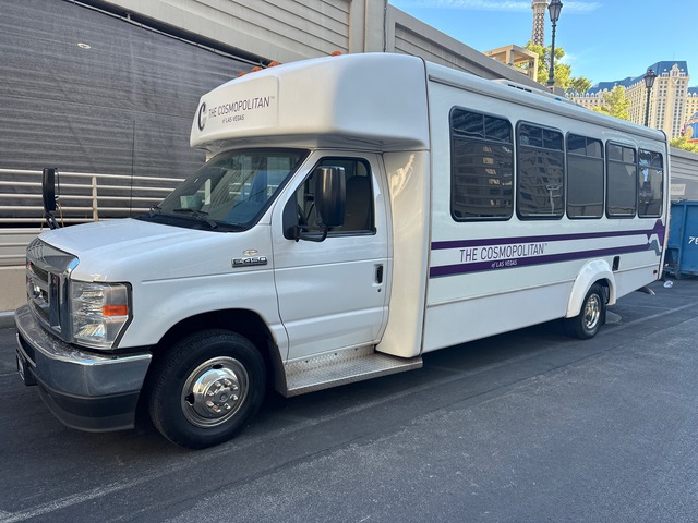 2022 Ford E-450 4x2 23-Seat Shuttle Bus 2022 Ford E-450 4x2 23-Seat Shuttle Bus