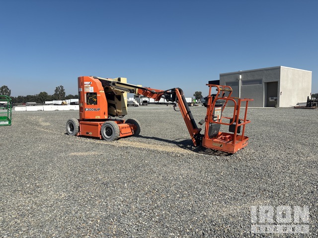 ELEVADOR ARTICULADO 2017 JLG E300AJP