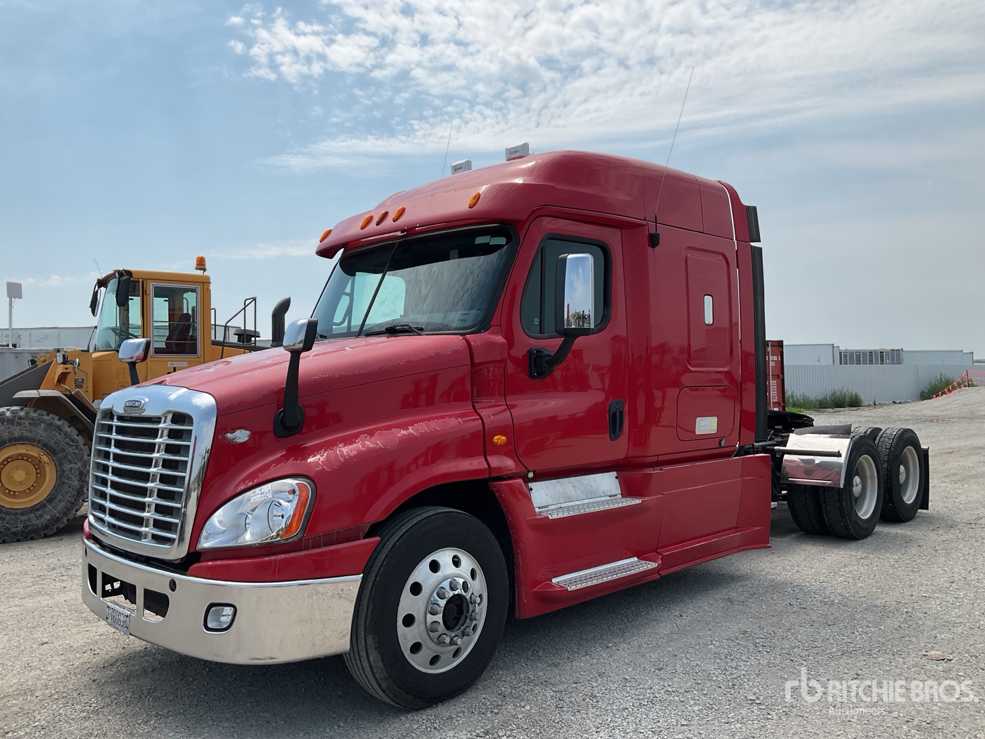 2013 Freightliner Cascadia 125 6x4 T/A Sleeper Truck Tractor