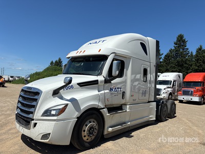 2023 Freightliner Cascadia 126 6x4 T/A Sleeper Truck Tractor