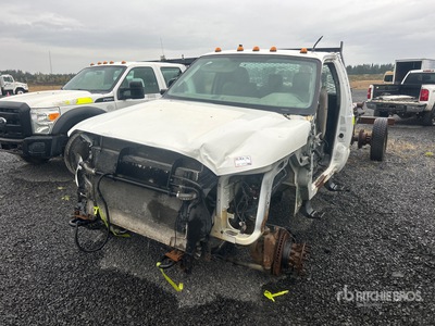 2012 Ford F-550 4x4 Hooklift Truck (Inoperable)
