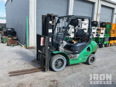 2013 Komatsu FG25T-16 4650 lb Cushion Tire Forklift
