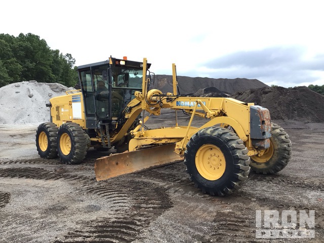 MOTOCONFORMADORA KOMATSU GD6553C 2005