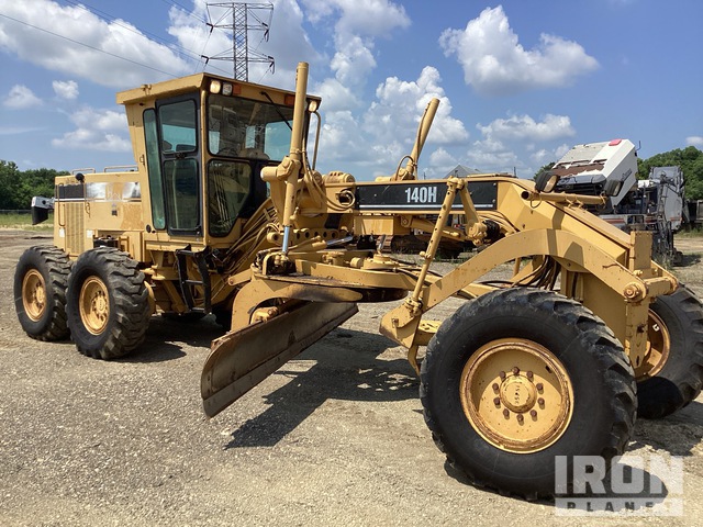 MOTOCONFORMADORA CATERPILLAR 140H 2000