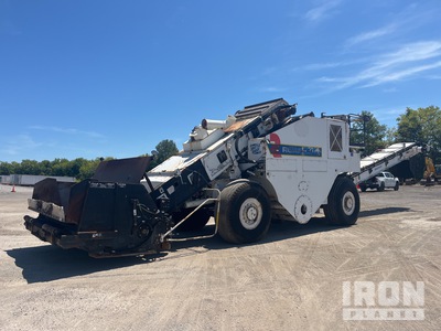2002 Roadtec SB-2500C Wheel Asphalt Transfer Machine