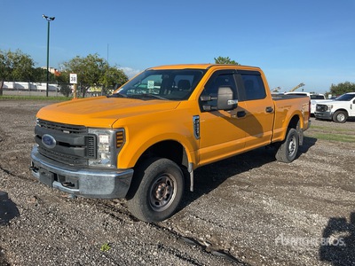 2018 Ford F-250 XL 4x4 Crew Cab Pickup