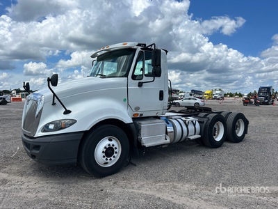 2017 International ProStar+ 122 6x4 Cabina per trattore stradale