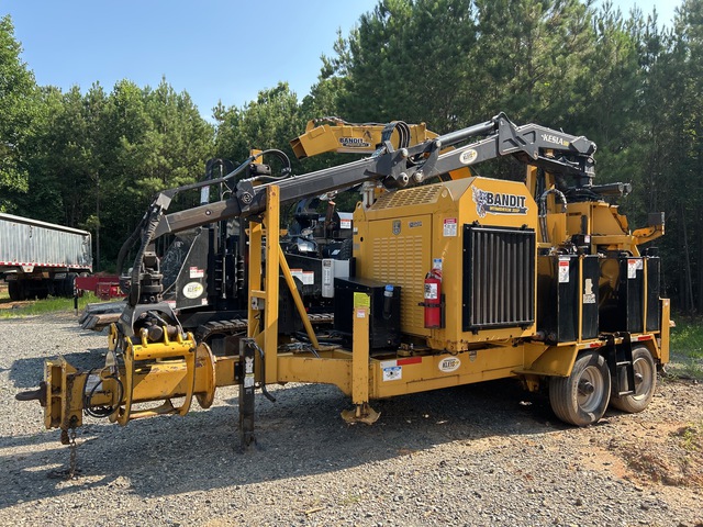 2021 Bandit 20XP Tow-Behind Wood Chipper
