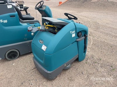 2023 Tennant T350 Stand-On Electric Szorowarka do podłóg