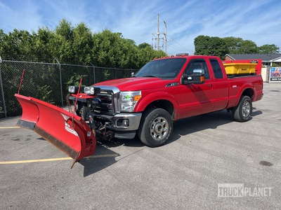 2013 Ford F-350 Lariat 4x4 Extended Cab Pickup