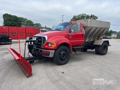 2007 Ford F-650 4x2 Snow Plow Truck