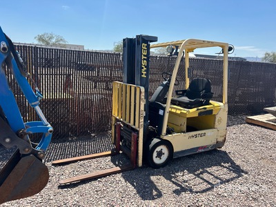 2007 Hyster J40ZT Forklift (Inoperable)
