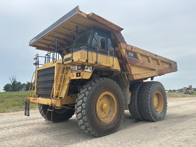 2003 Cat 777D Haul Truck